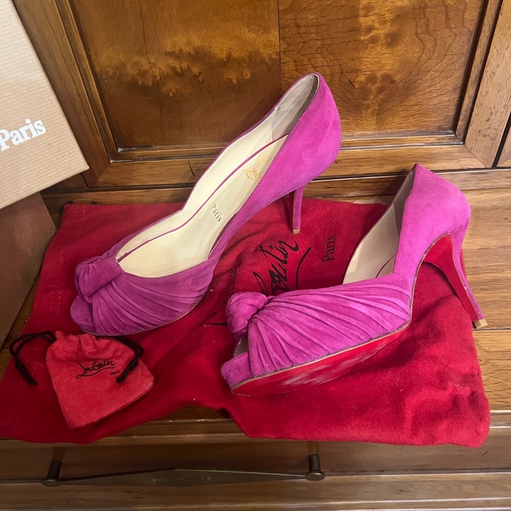 Christian Louboutin Vibrant Fuchsia Heels - Picture 4 of 8